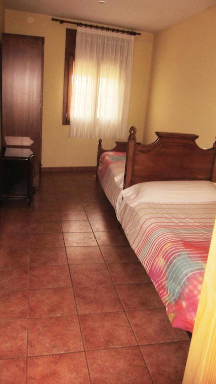 Apartaments La Fabrica Horta de Sant Joan Szoba fotó