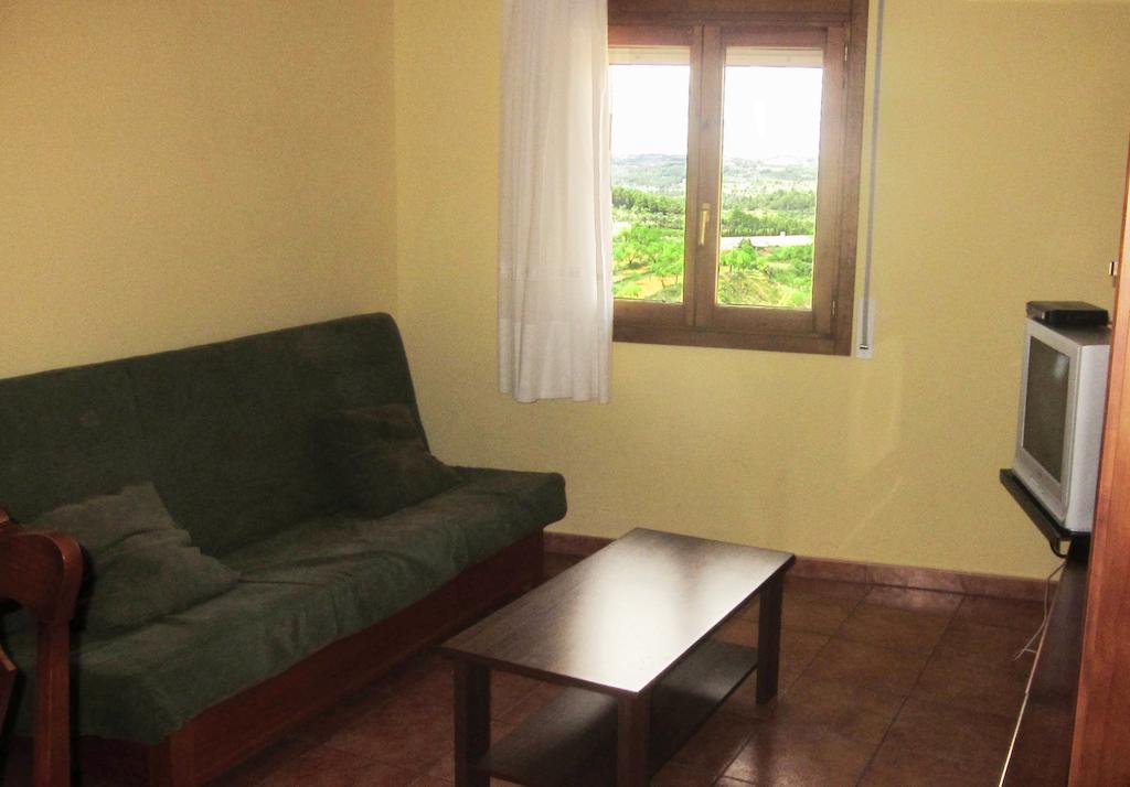 Apartaments La Fabrica Horta de Sant Joan Szoba fotó