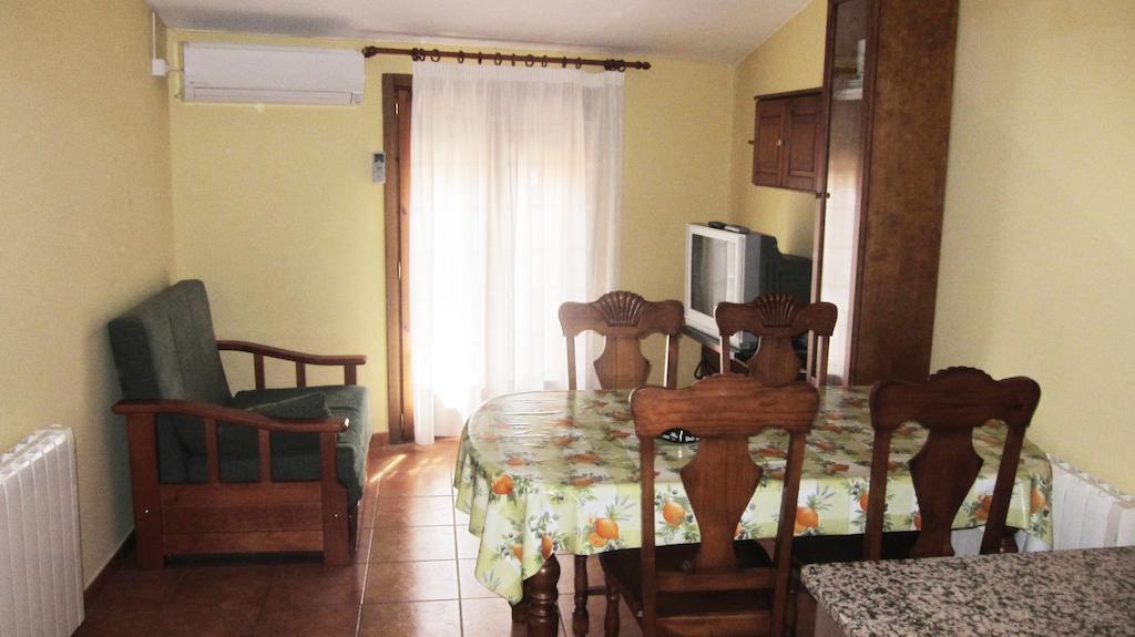 Apartaments La Fabrica Horta de Sant Joan Szoba fotó